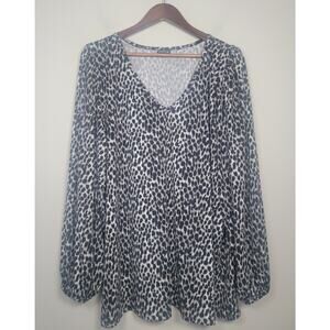 Torrid Womens 3 V Neck Long Puff Sleeve Studio Knit Blouse Top Animal Print